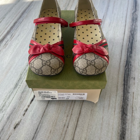 Gucci Kids Red and Beige Dress Shoes